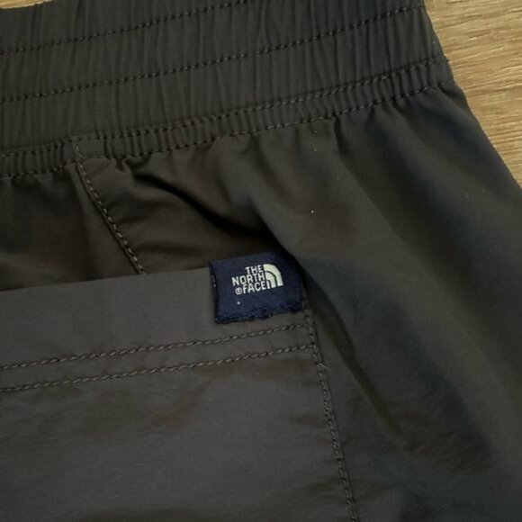The North Face Track Pants - Picture 14 of 15